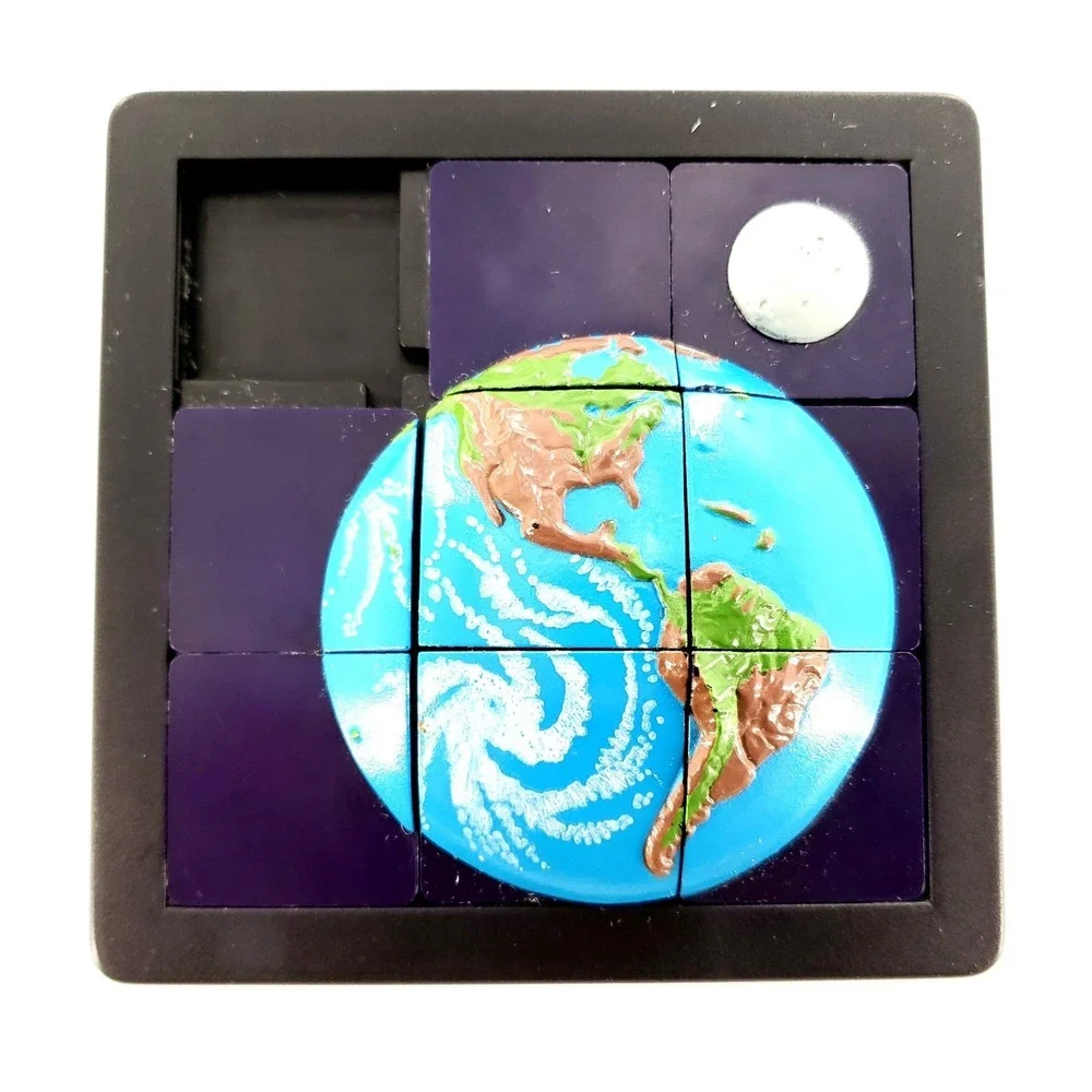 Vintage 1993 DaMert 3D Earth & Moon Slide Puzzle